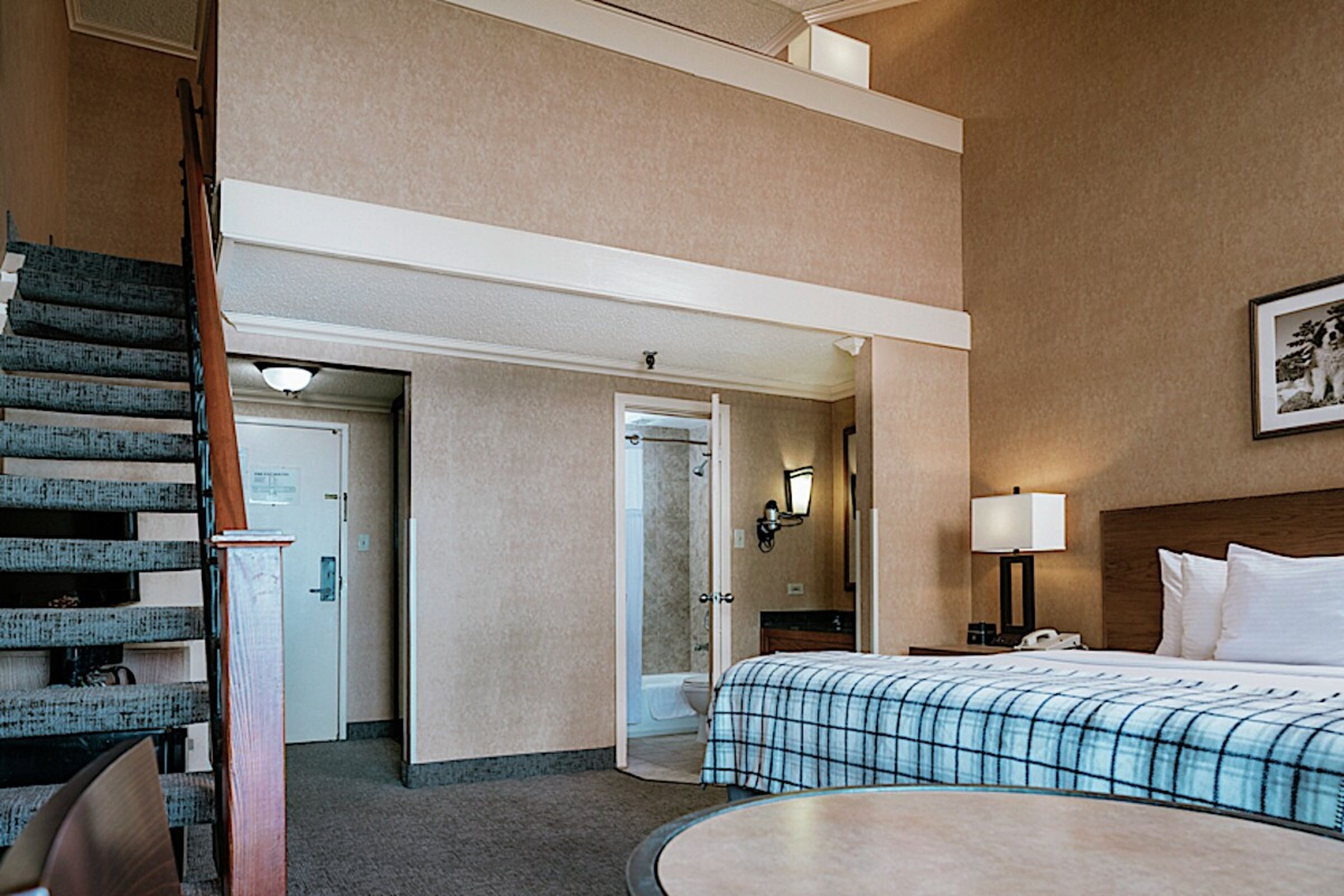 King/2Twin - Bedroom
