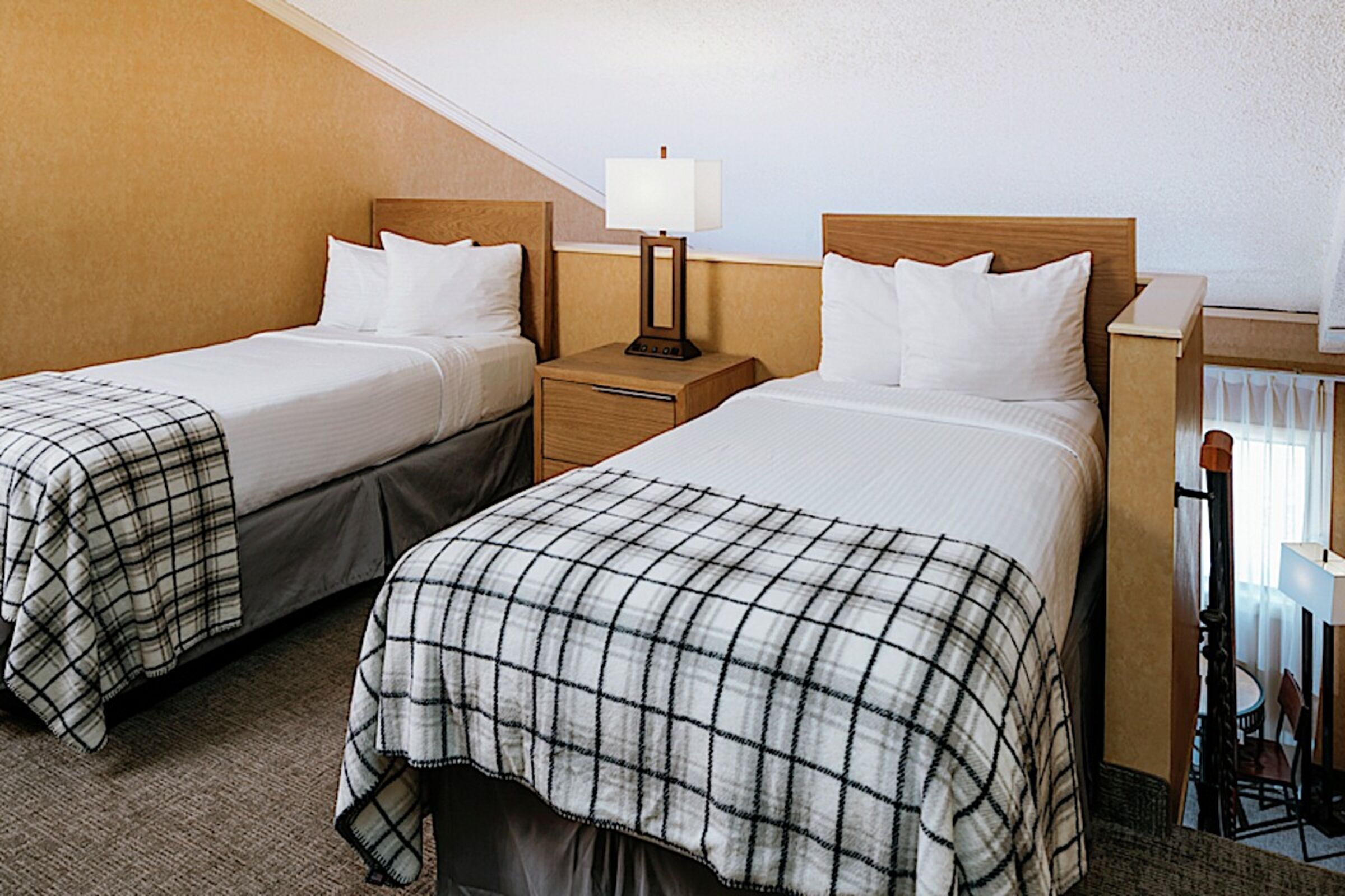 King/2Twin - Loft