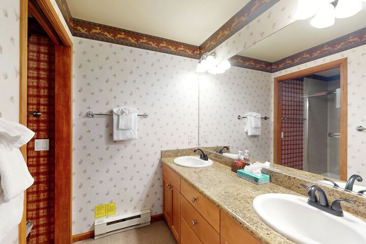 #107 - Master Ensuite Bathroom