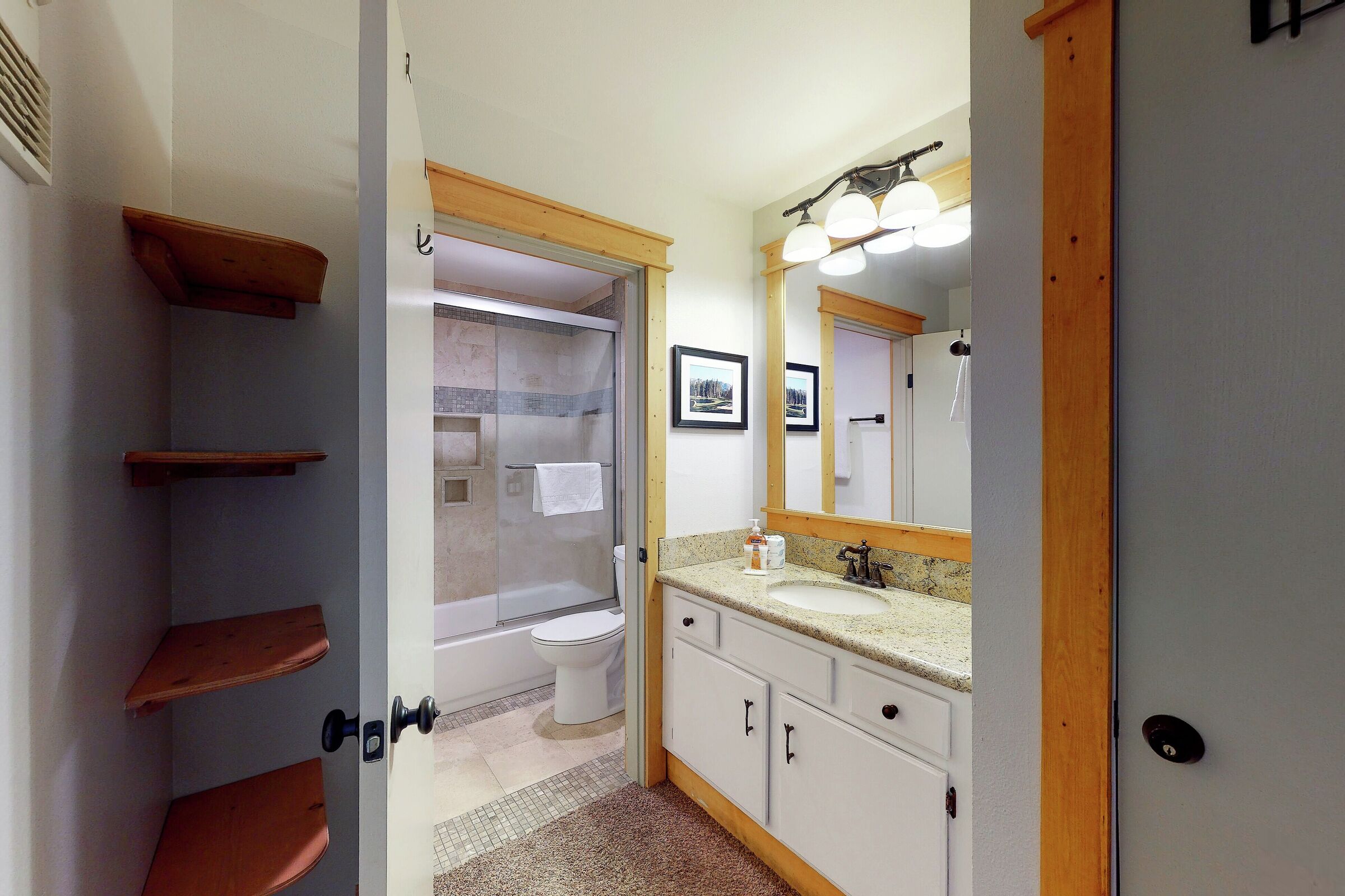#206A - Bathroom