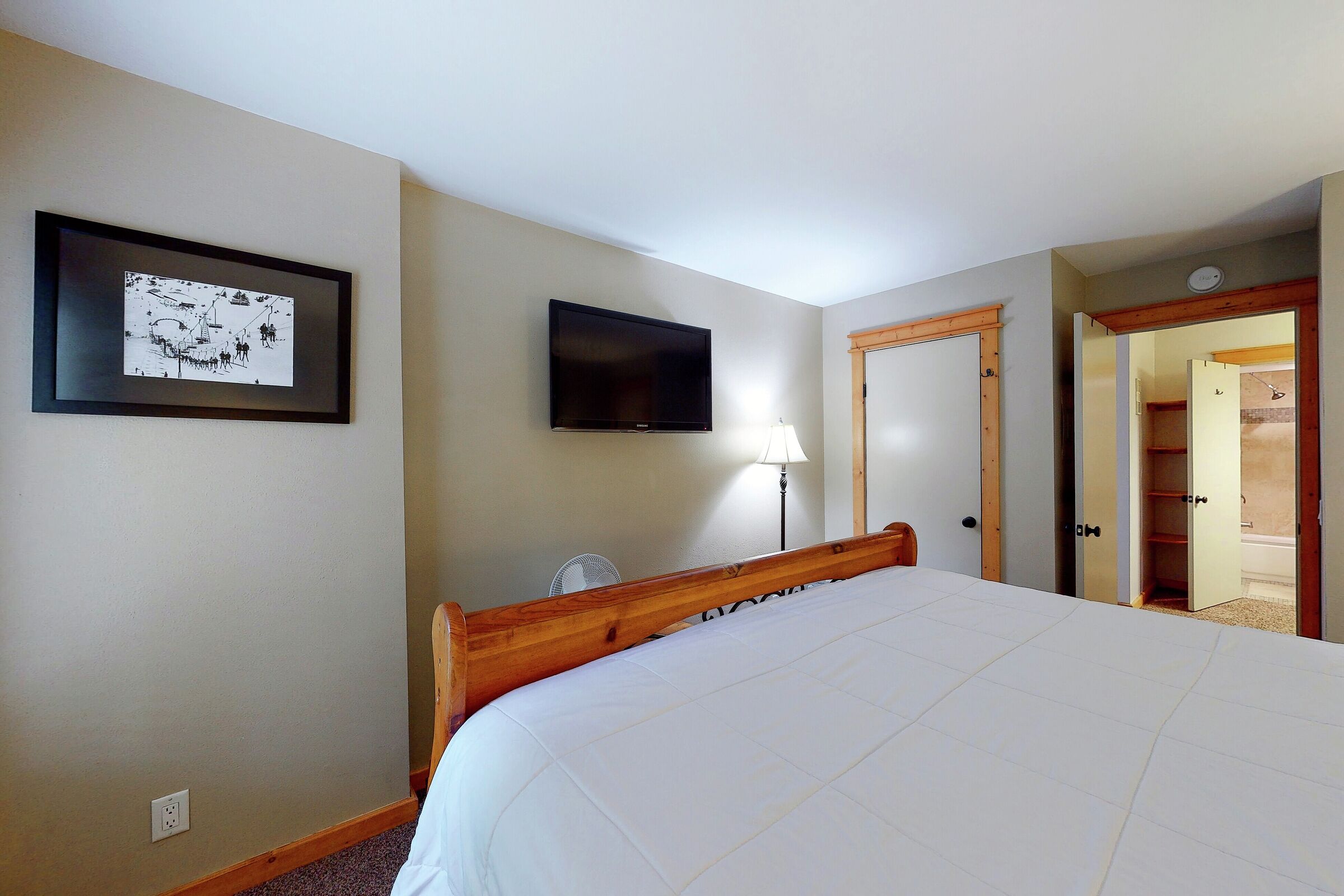 #206A - Bedroom