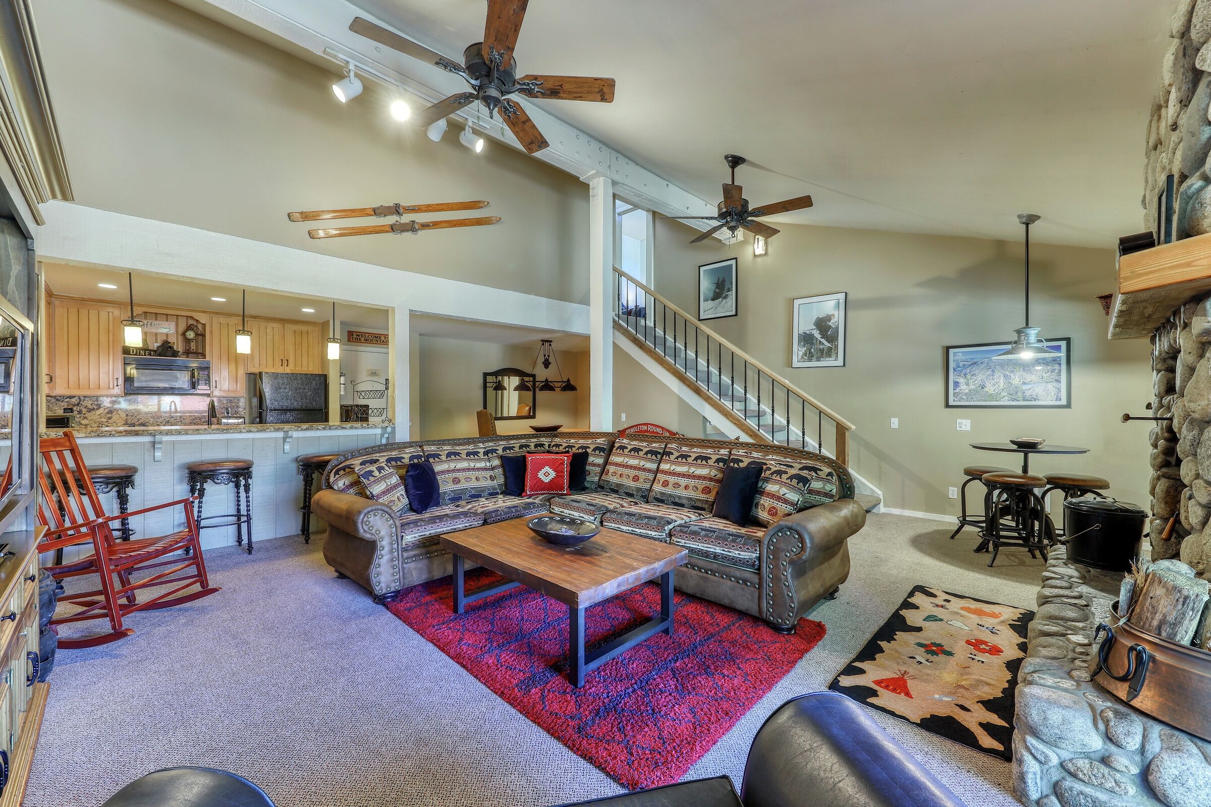 #72G - Living Area