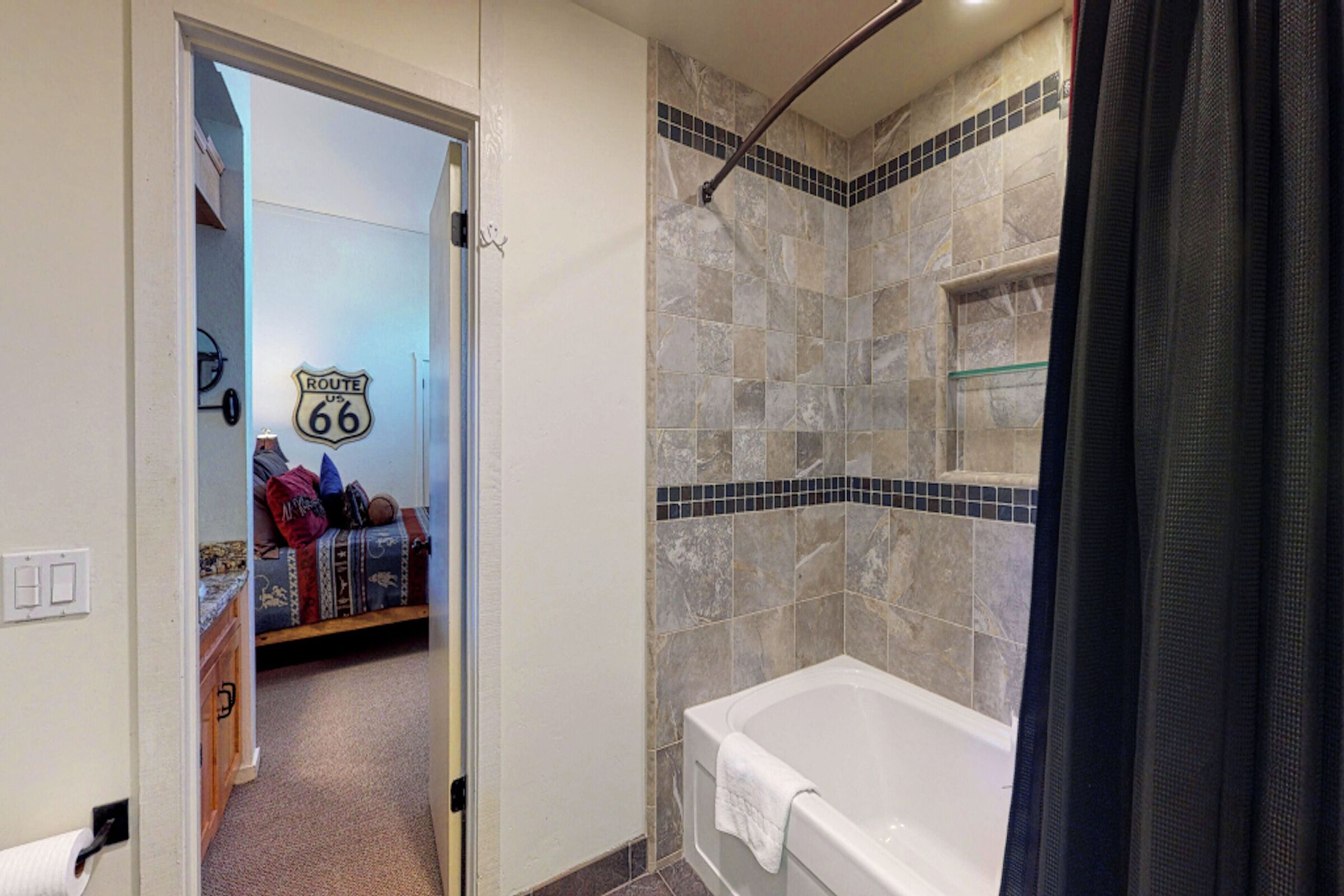 #72G - Bathroom