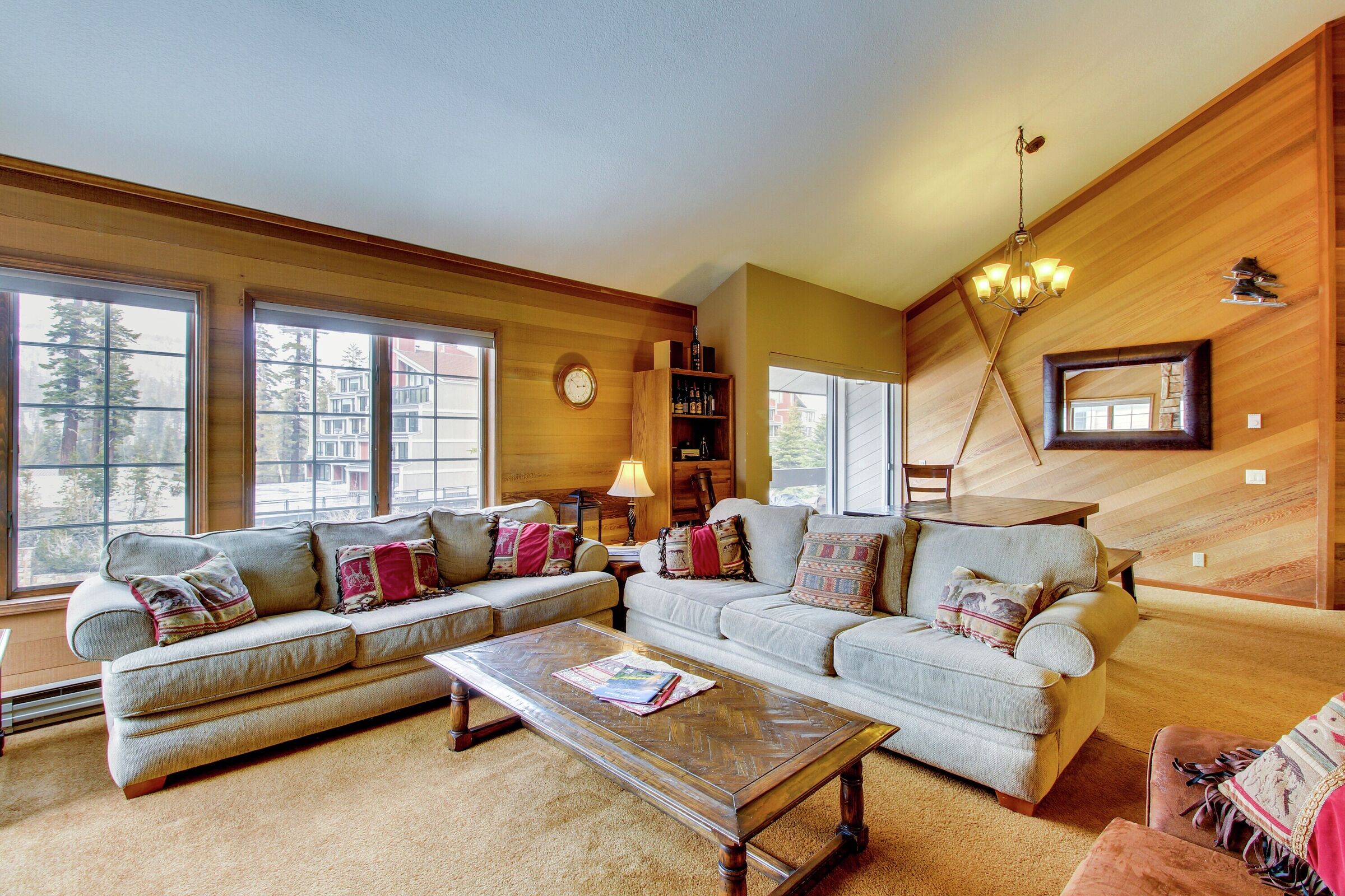 Living Area & Dining Area