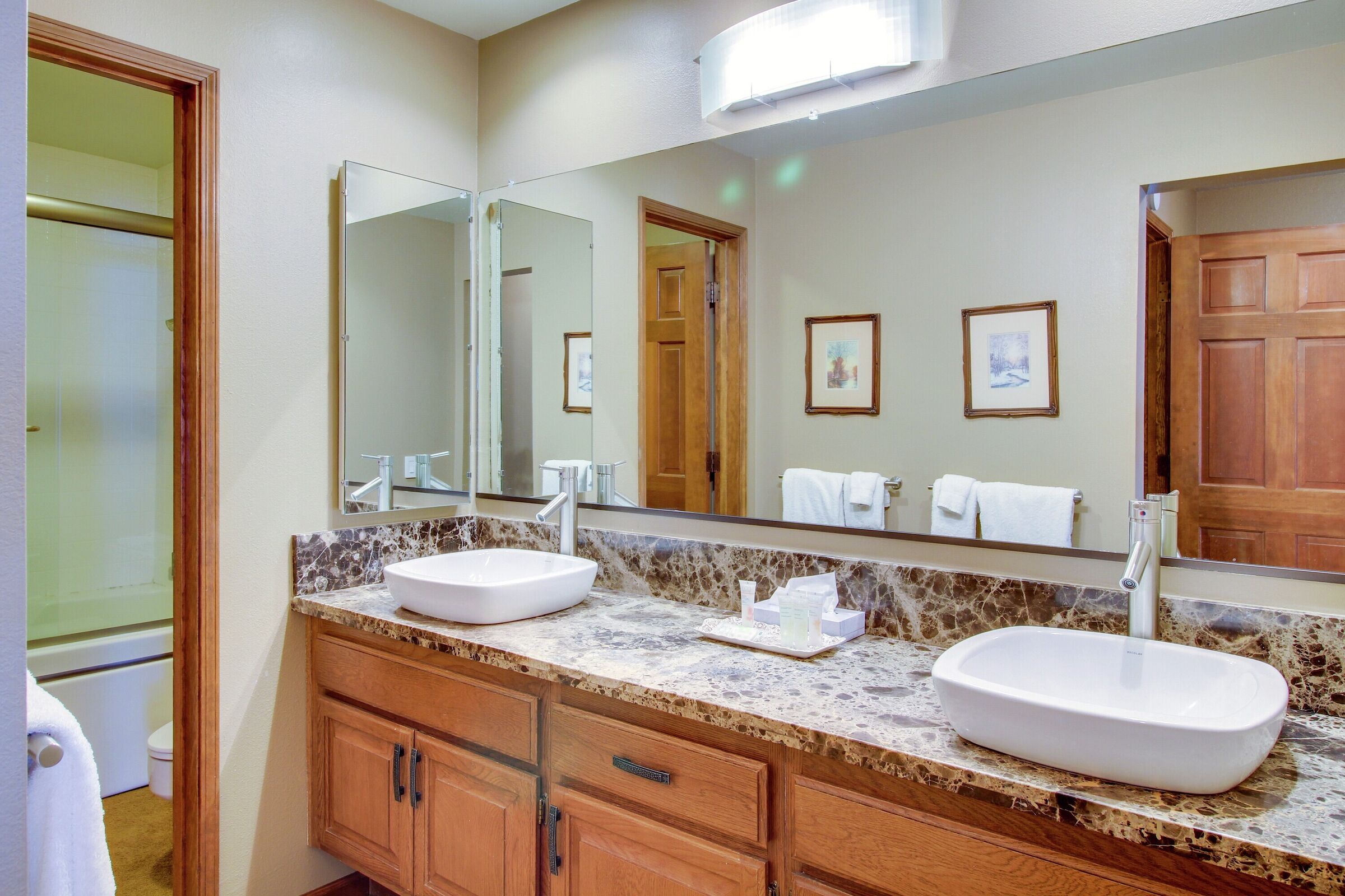 Master Ensuite Bathroom
