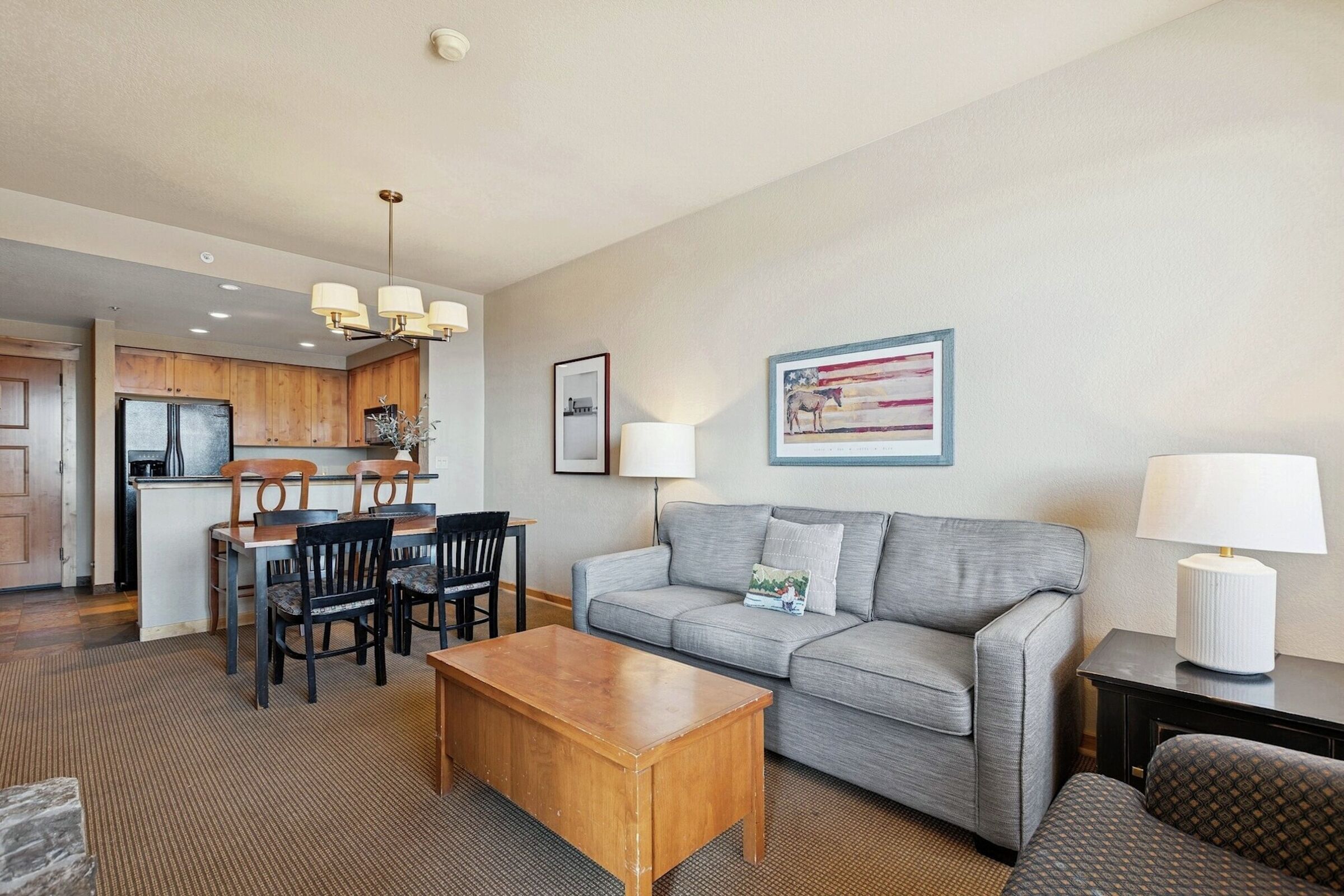 #207 - Living Area
