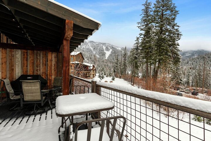 #397 - Balcony with BBQ