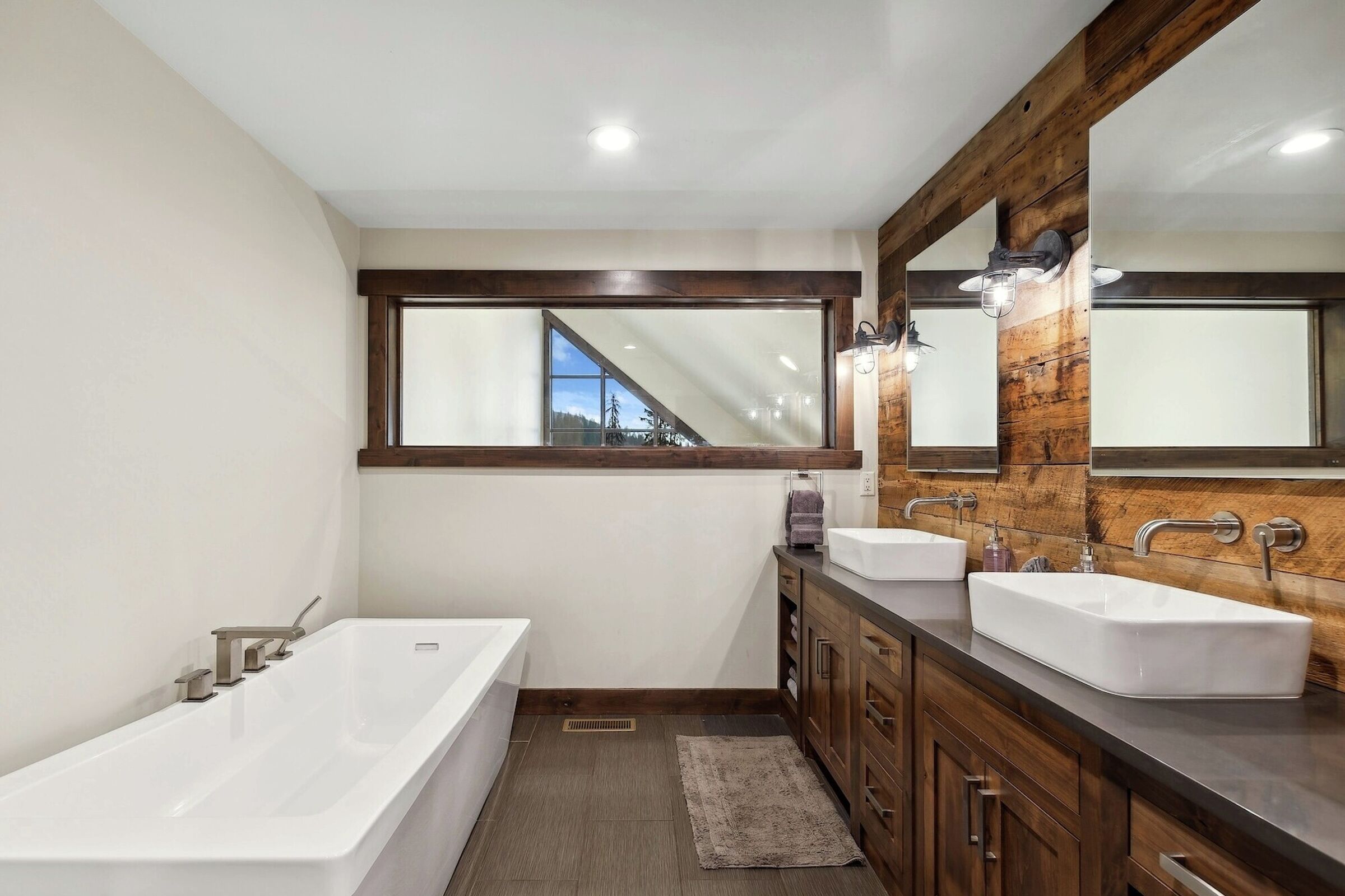 Master Ensuite Bathroom
