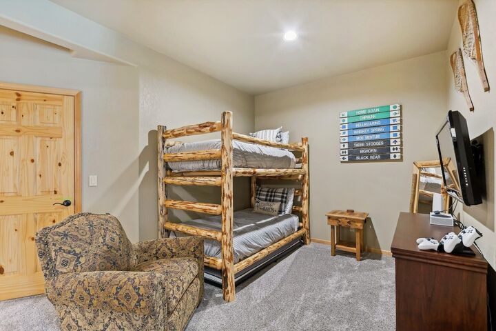 #325 - Bedroom