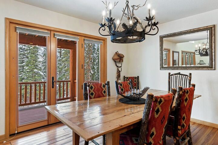 #319 - Dining Area
