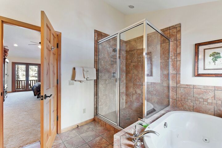 #319 - Master Ensuite Bathroom