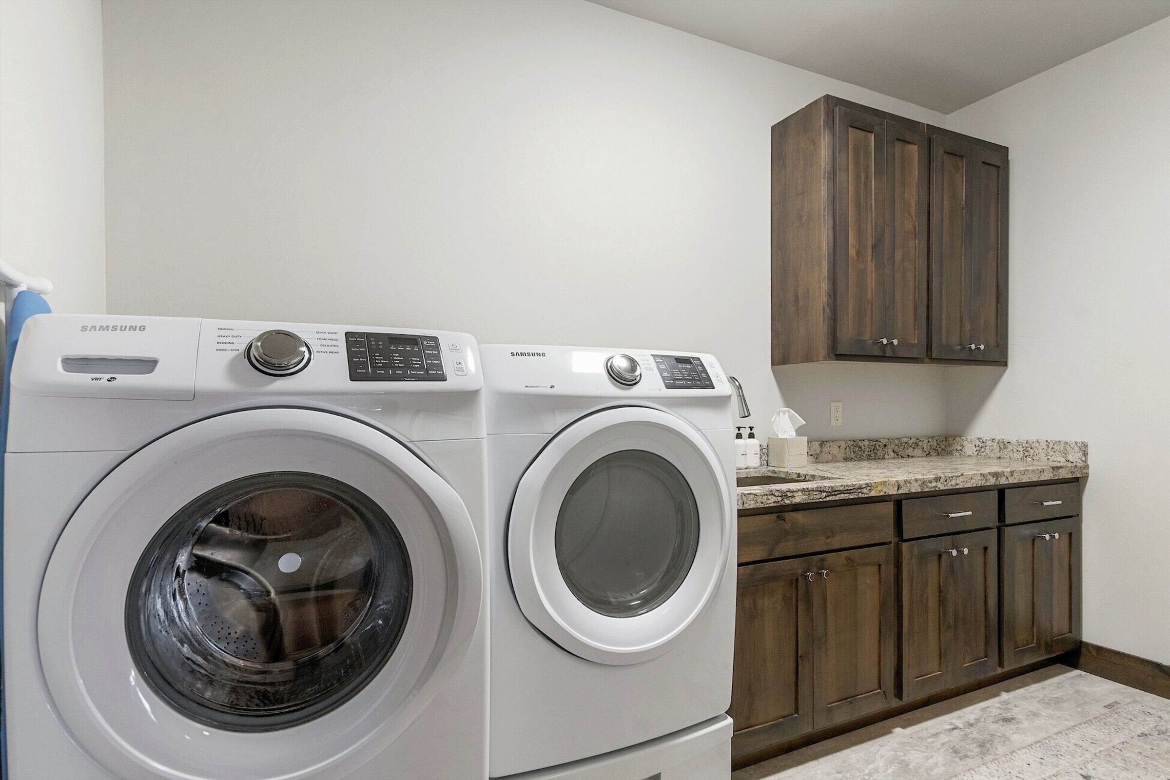 #385 - Laundry Room