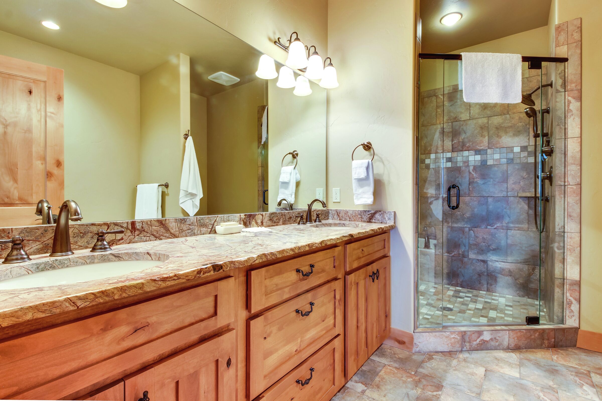 Master Ensuite Bathroom