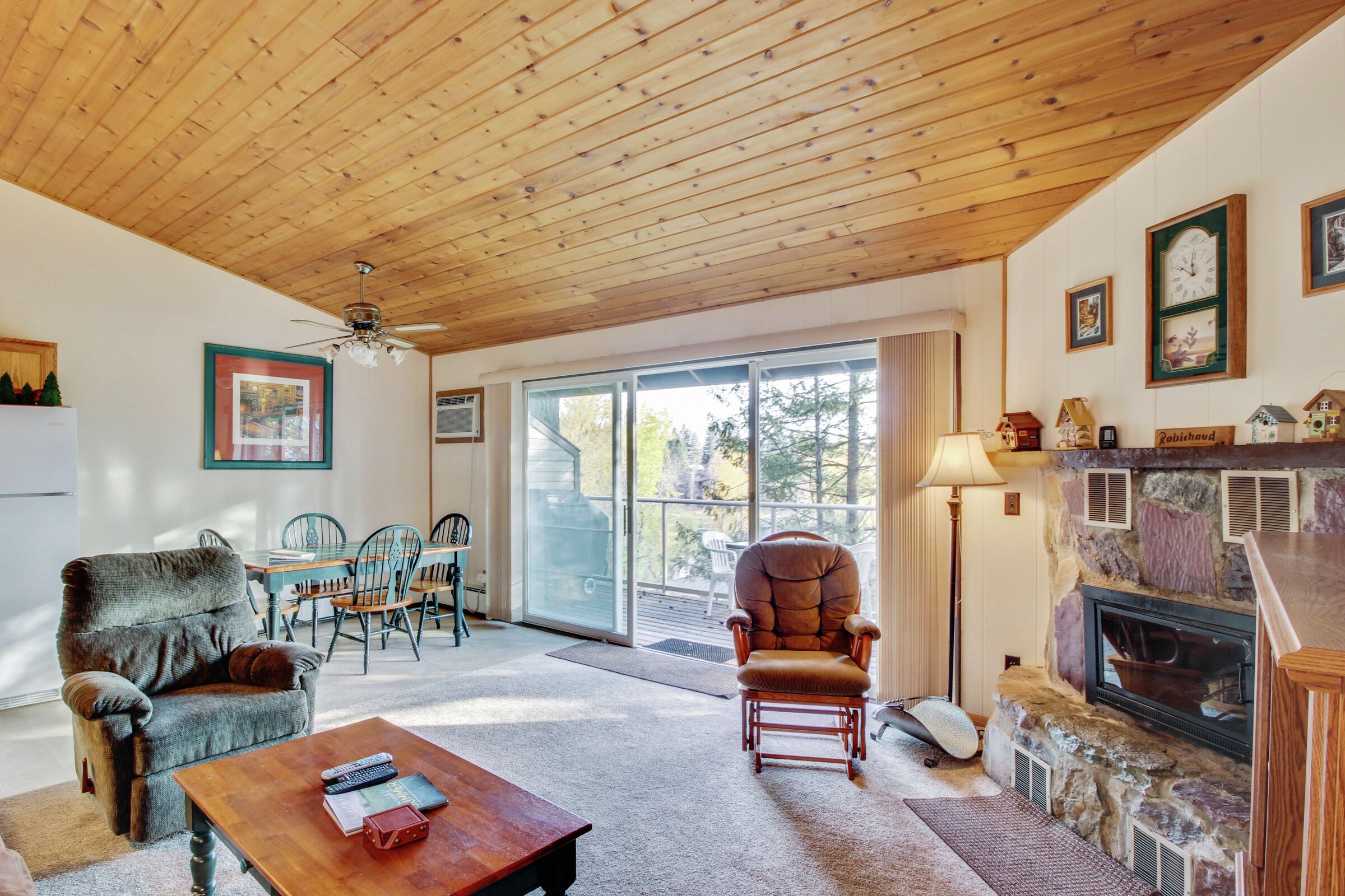 Living Room & Dining Room