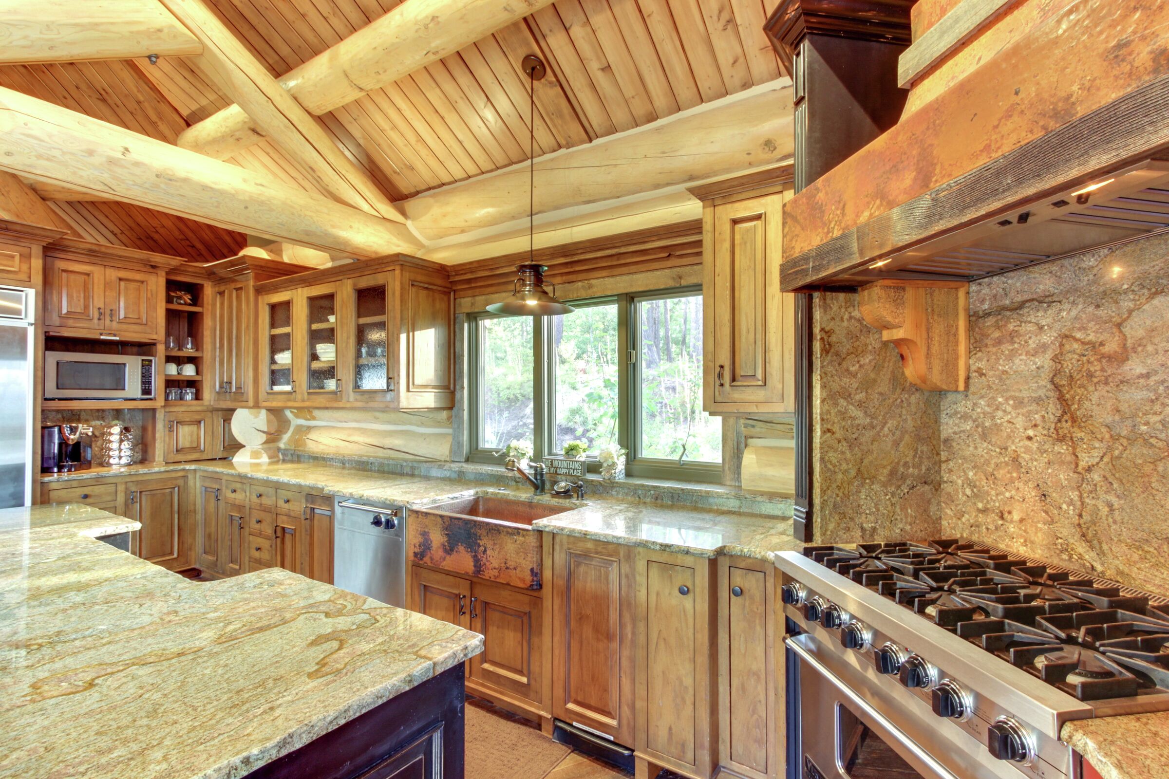 5 Bdrm 3.5 Bath HT - Kitchen