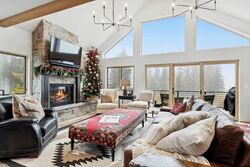 #114 - Living Area