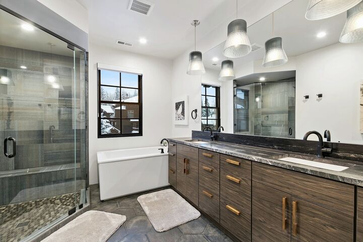 Master Ensuite Bathroom