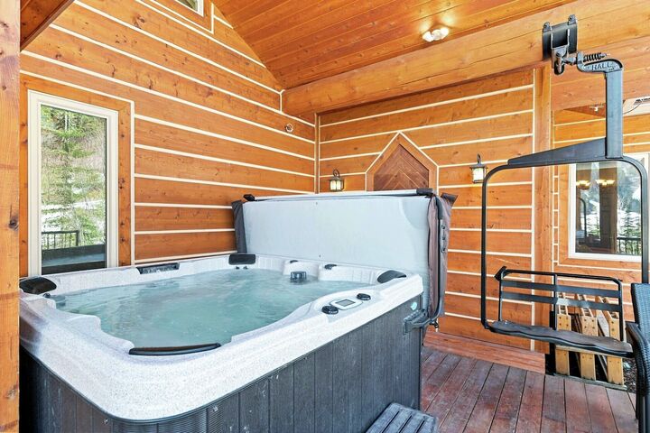 Deck with Hot Tub