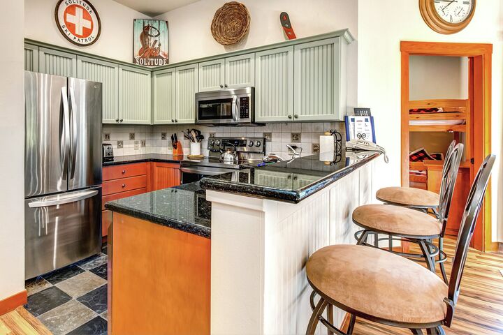 #101 - Red-Wing - Kitchen