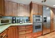 Gallery Thumbnail (3 Bdrm Luxury - Kitchen)