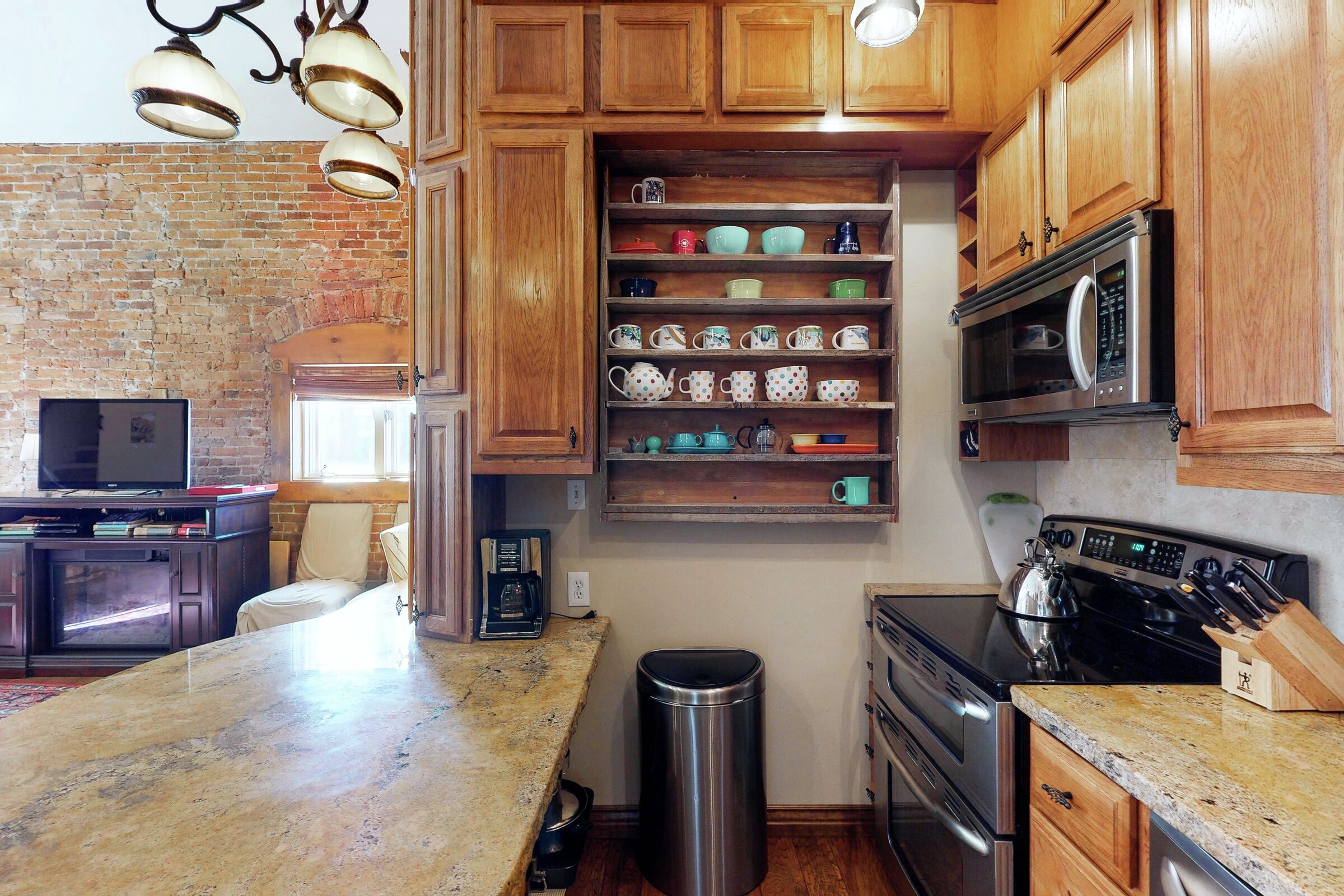 Studio Kitchen