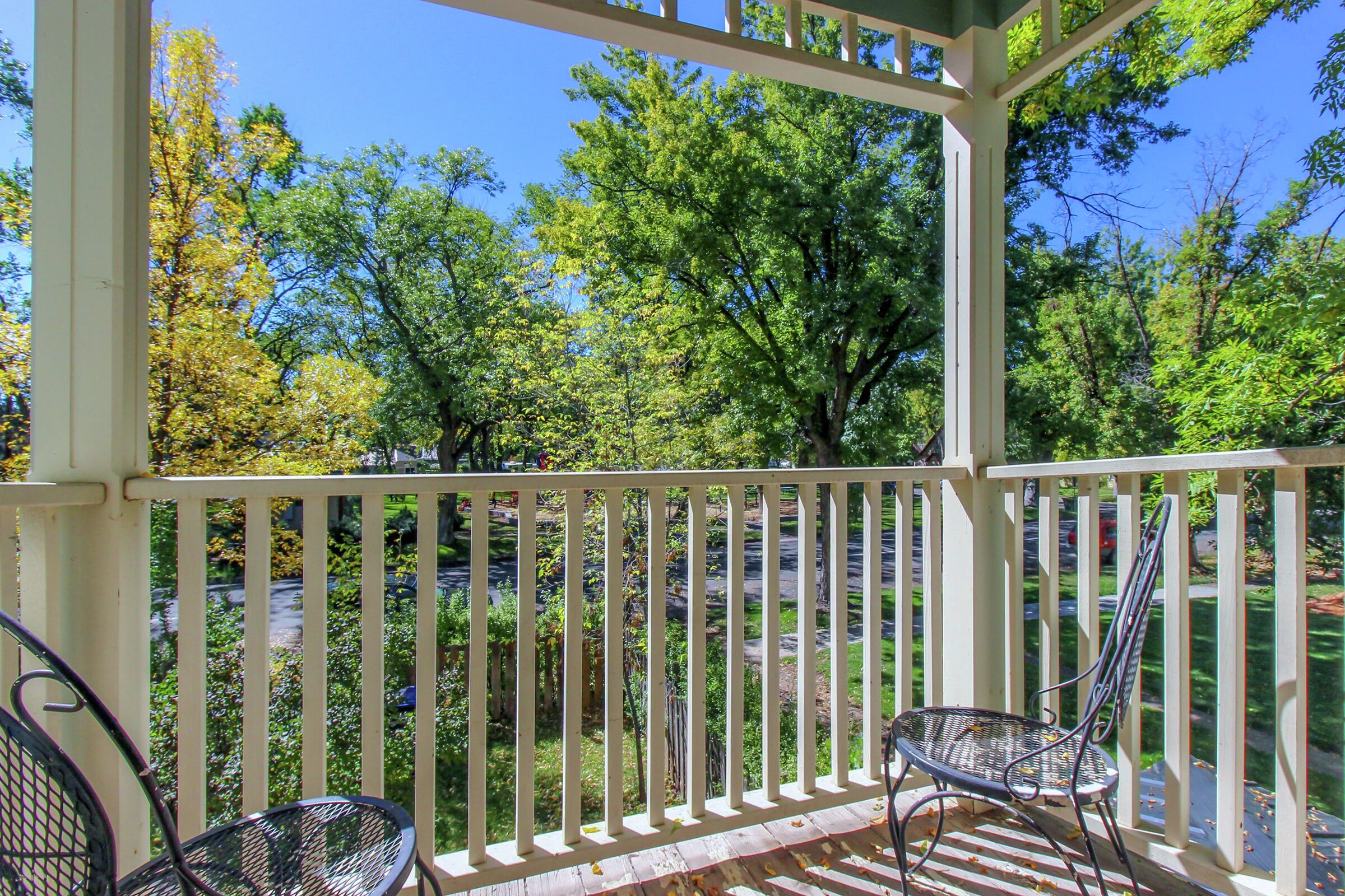 3 Bdrm 2 Bath - Master Bedroom Balcony