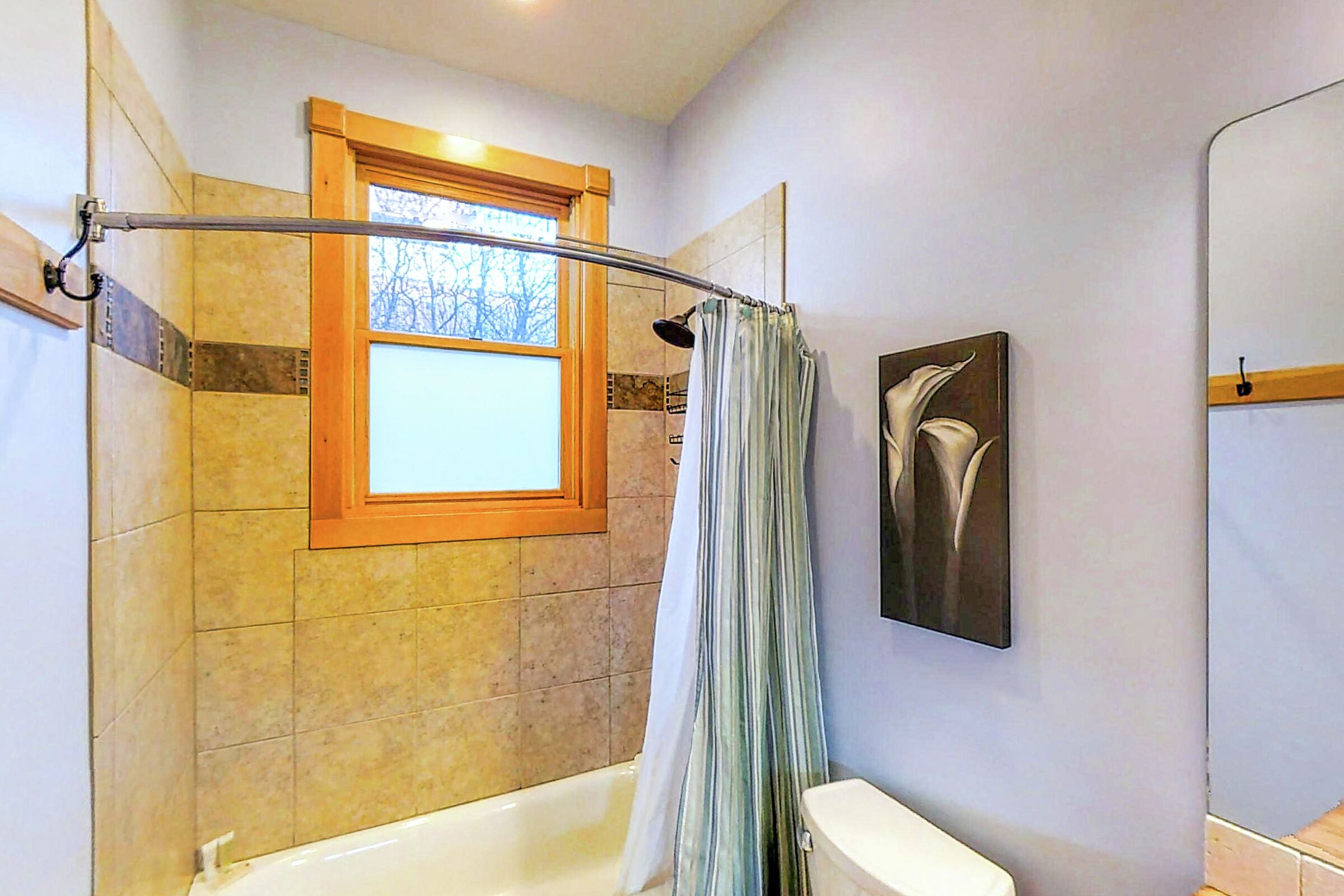3 Bdrm 2 Bath - Bathroom