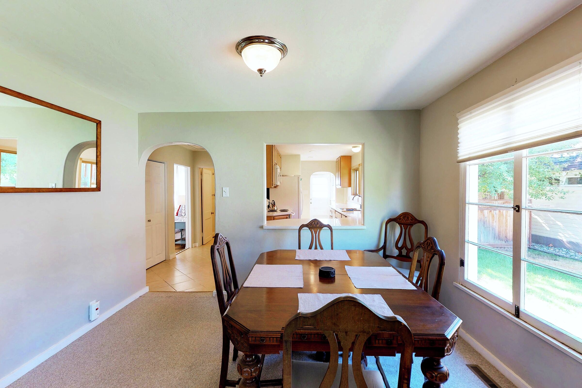 2 Bdrm 1 Bath - Dining Room